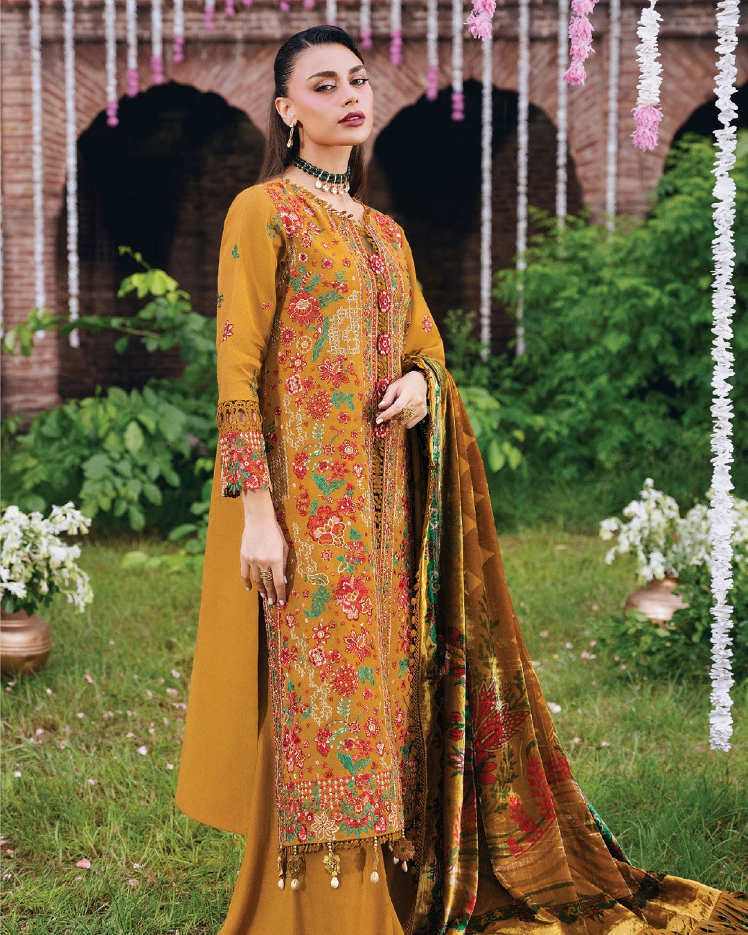 MAHNUR - AMELIA-LUXURY WINTER'26 D-09