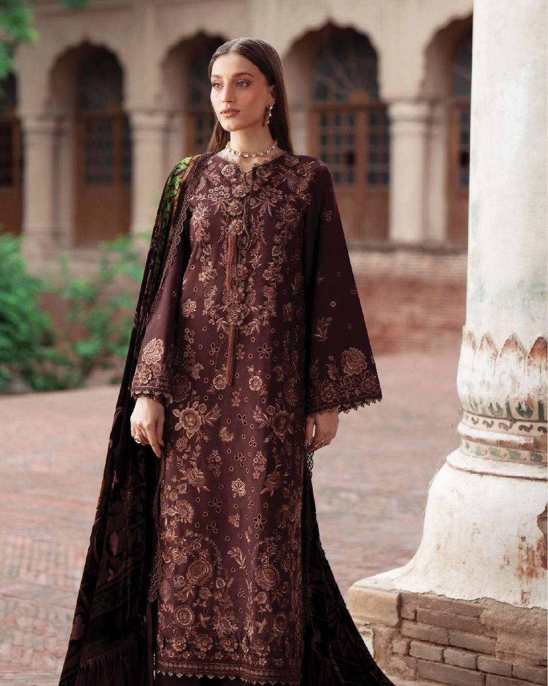 MAHNUR - AMELIA-LUXURY WINTER'26 D-07