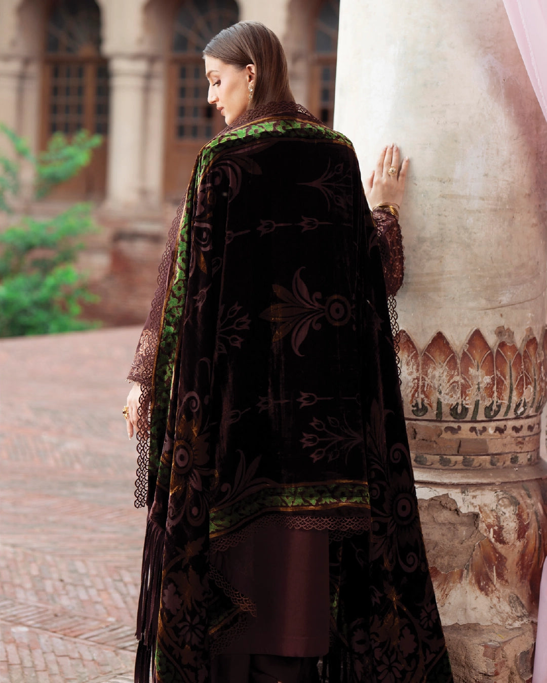 MAHNUR - AMELIA-LUXURY WINTER'26 D-07