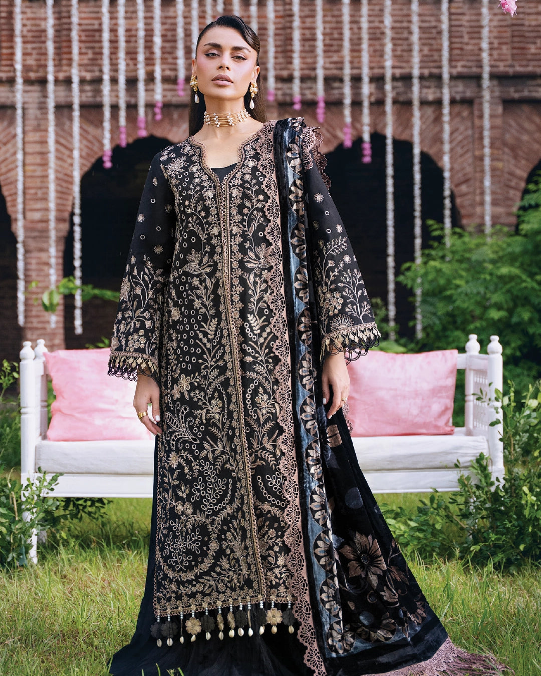 MAHNUR - AMELIA-LUXURY WINTER'26 D-05
