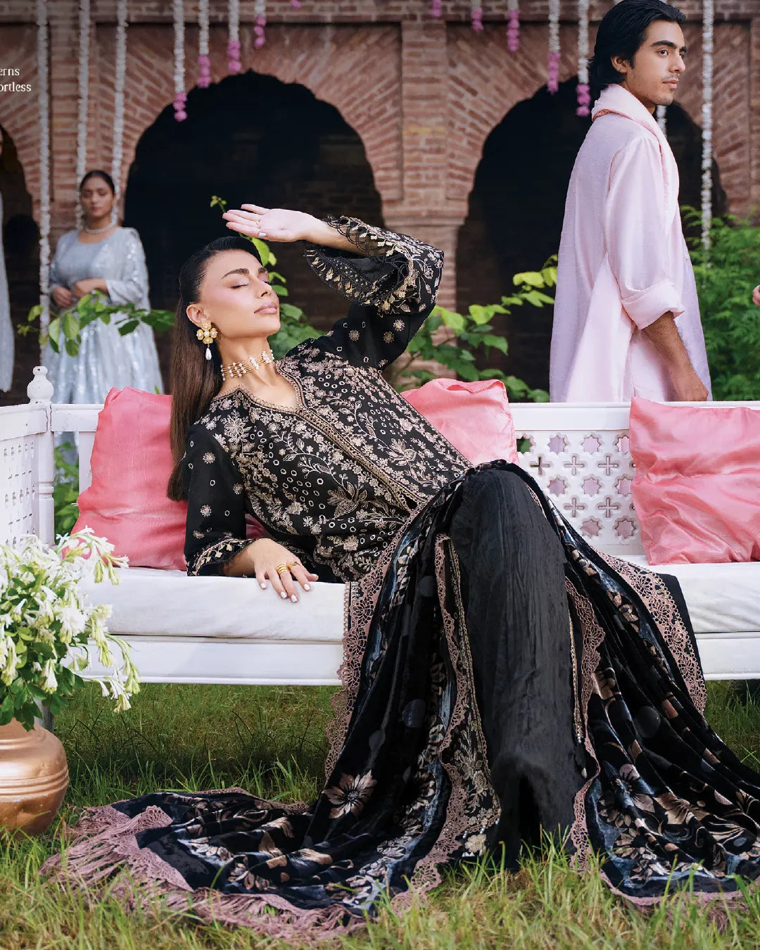 MAHNUR - AMELIA-LUXURY WINTER'26 D-05