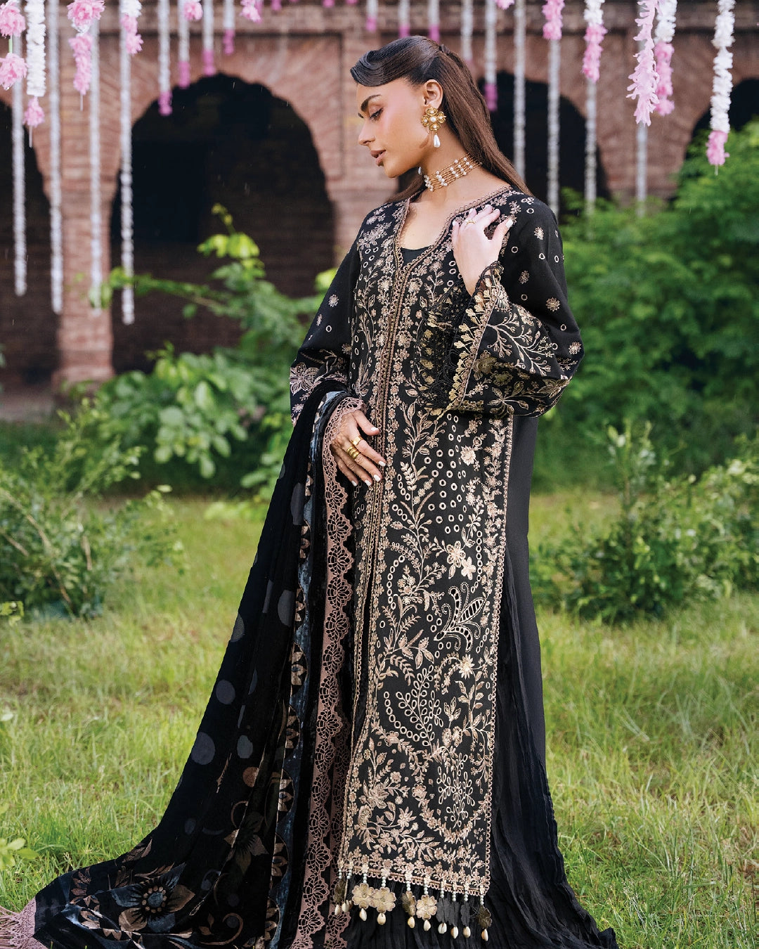 MAHNUR - AMELIA-LUXURY WINTER'26 D-05