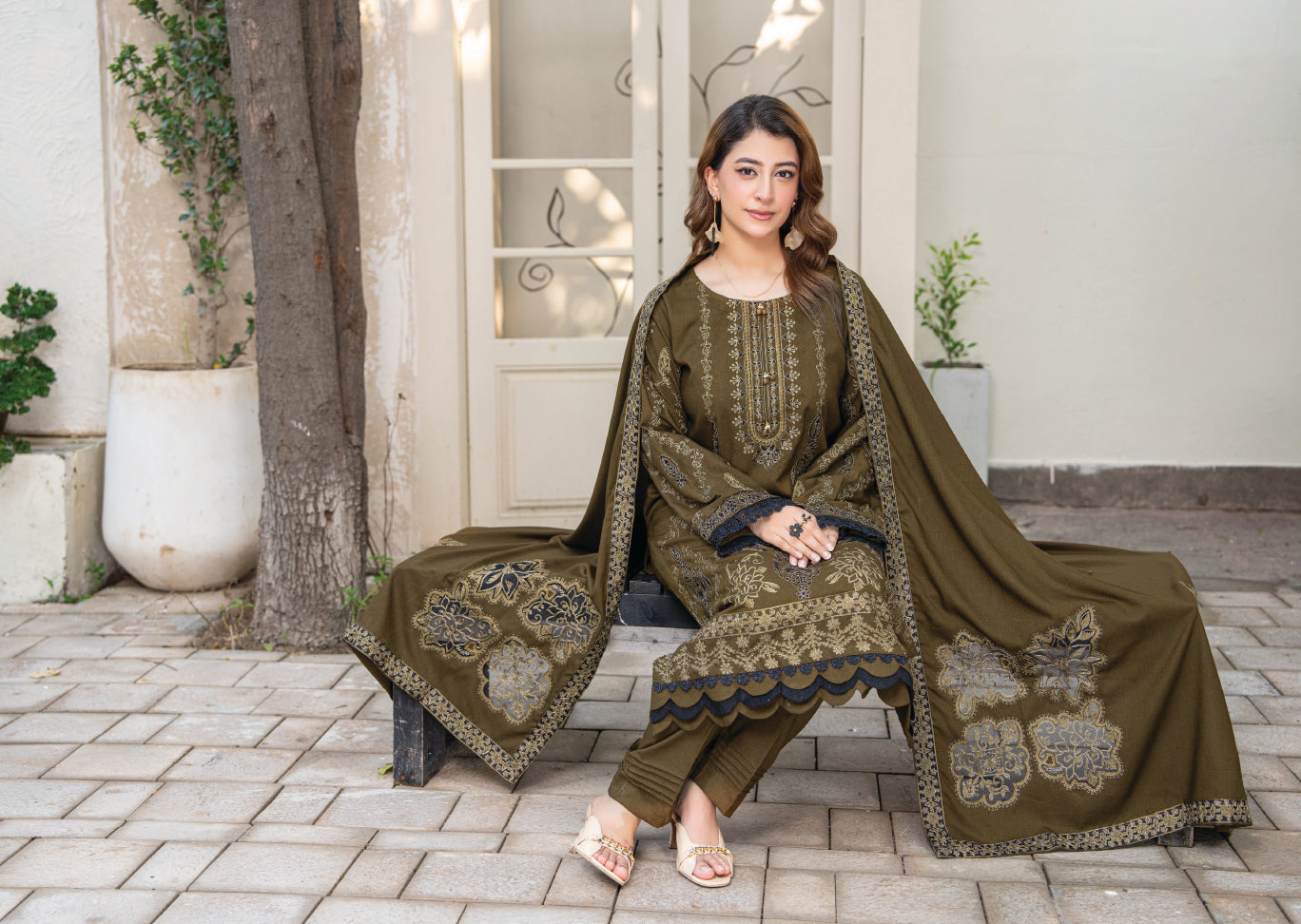 Air jet fancy peach wool  With laser cut dupatta Vol-563