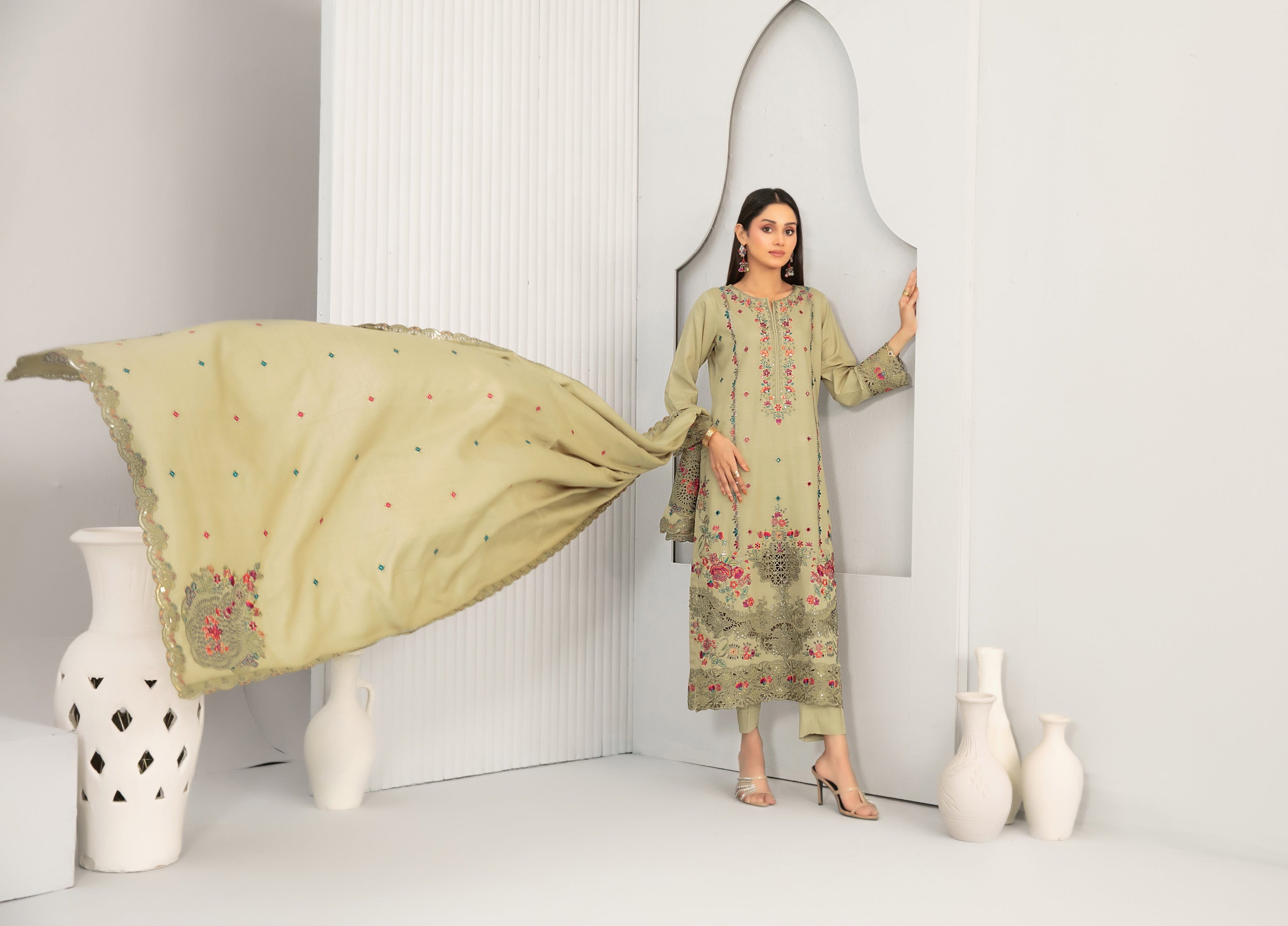 Embroidered cross slub D-5726