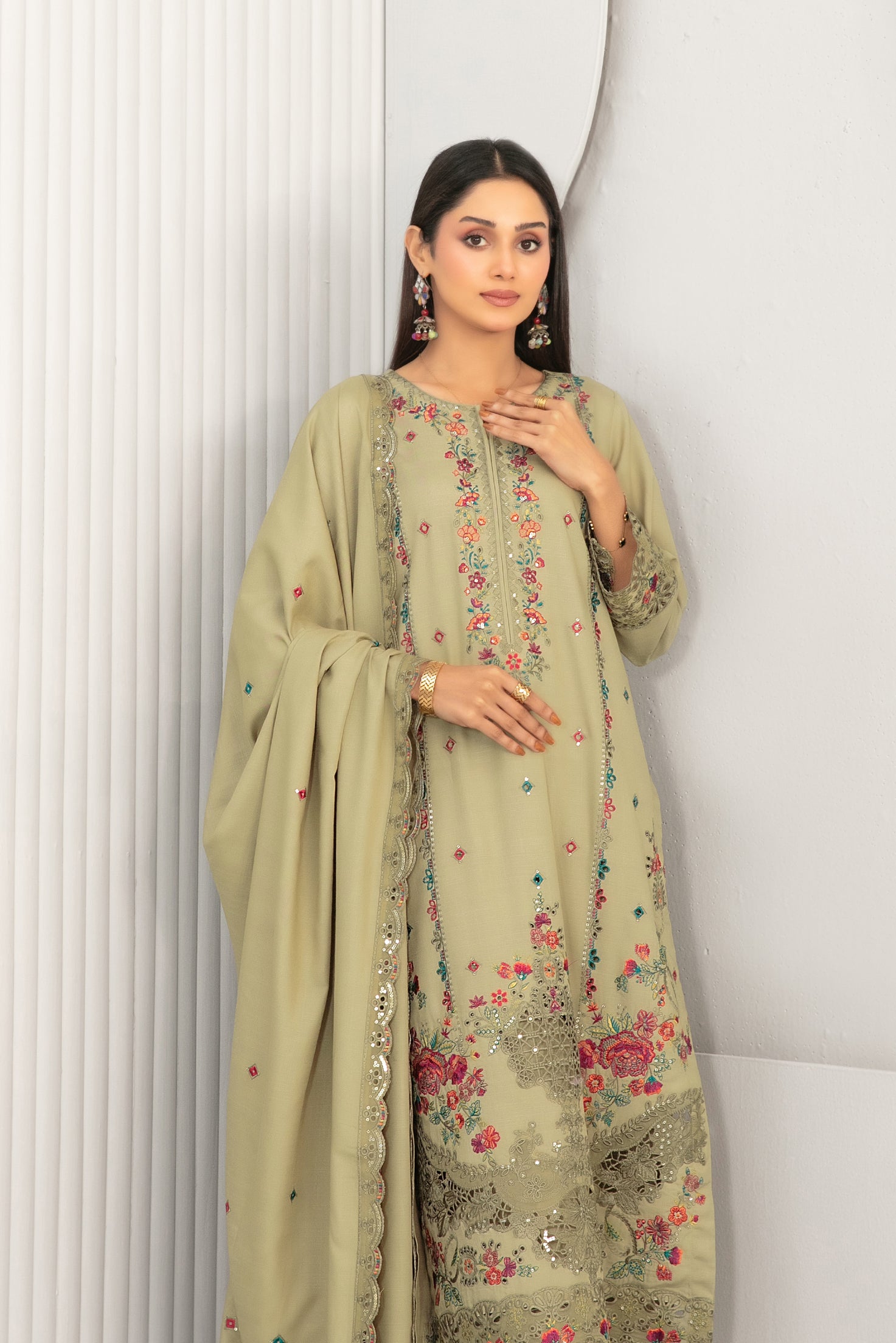 Embroidered cross slub D-5726