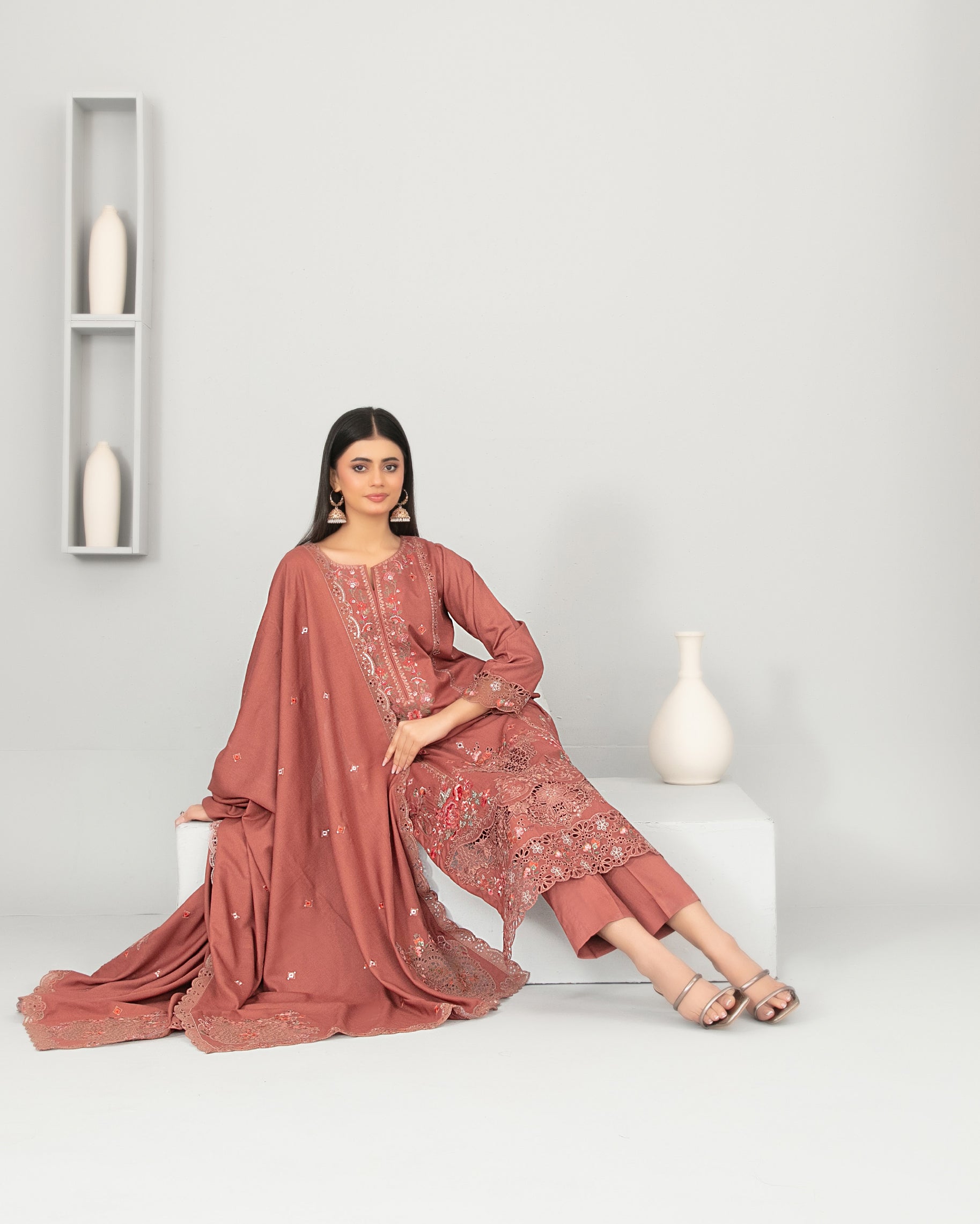 Embroidered cross slub D-5723
