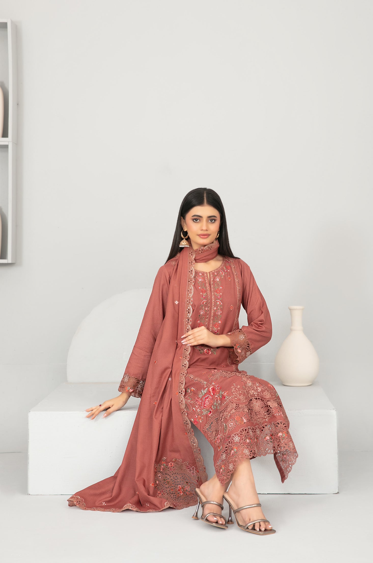 Embroidered cross slub D-5723