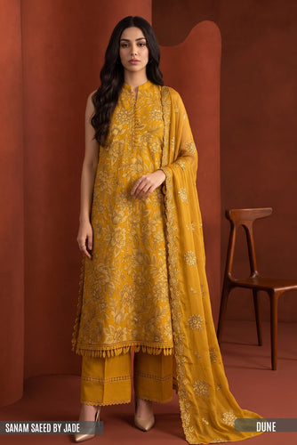 SANAM SAEED BY JADE DUNE