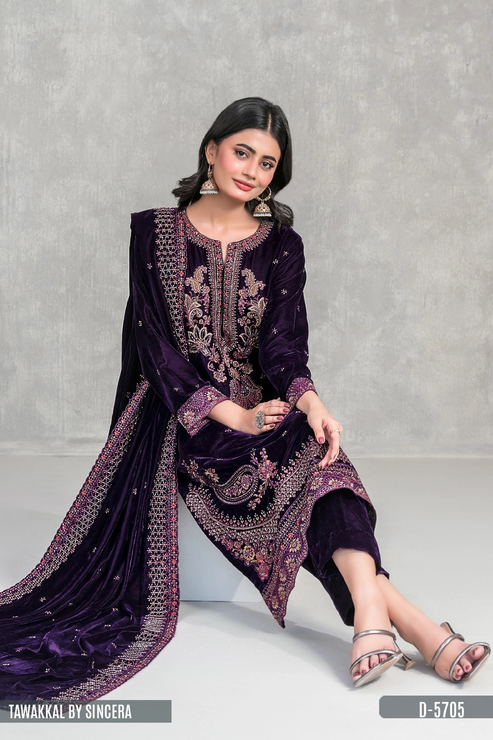 TAWAKKAL BY SINCERA VELVET D-5705