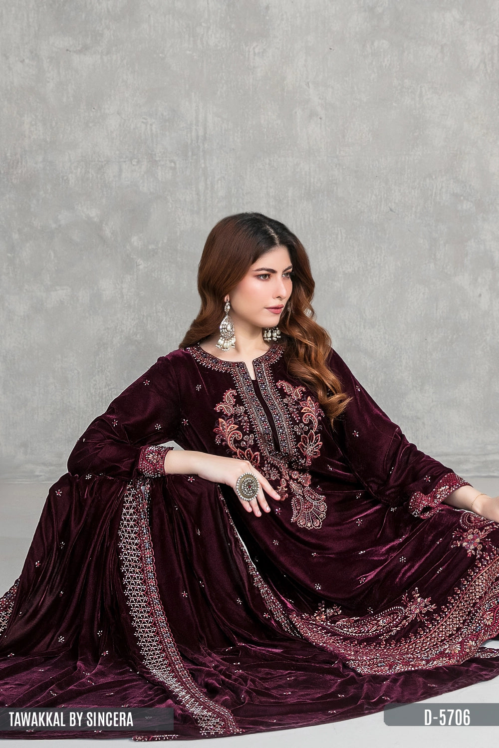 TAWAKKAL BY SINCERA VELVET D-5706