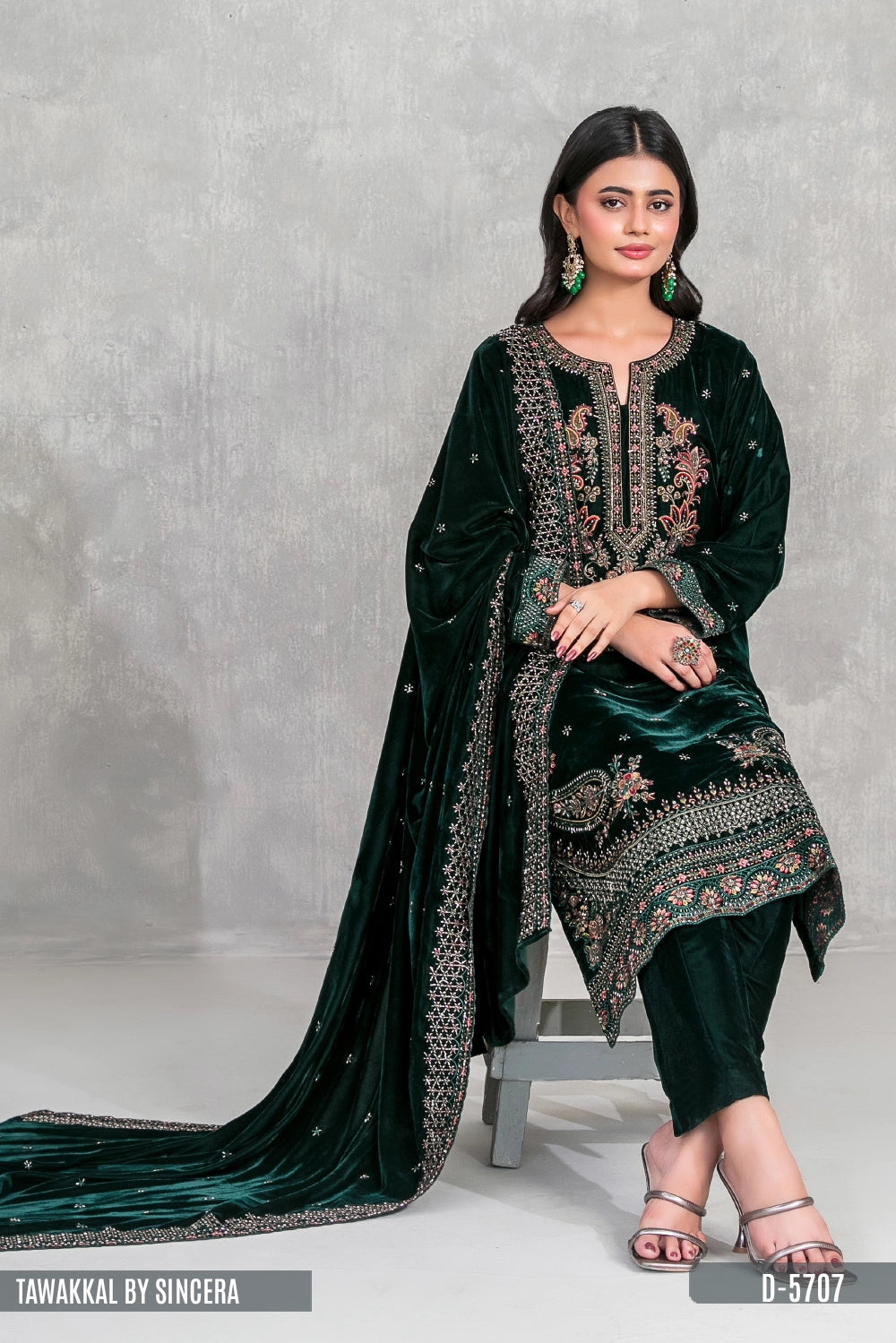TAWAKKAL BY SINCERA VELVET D-5707