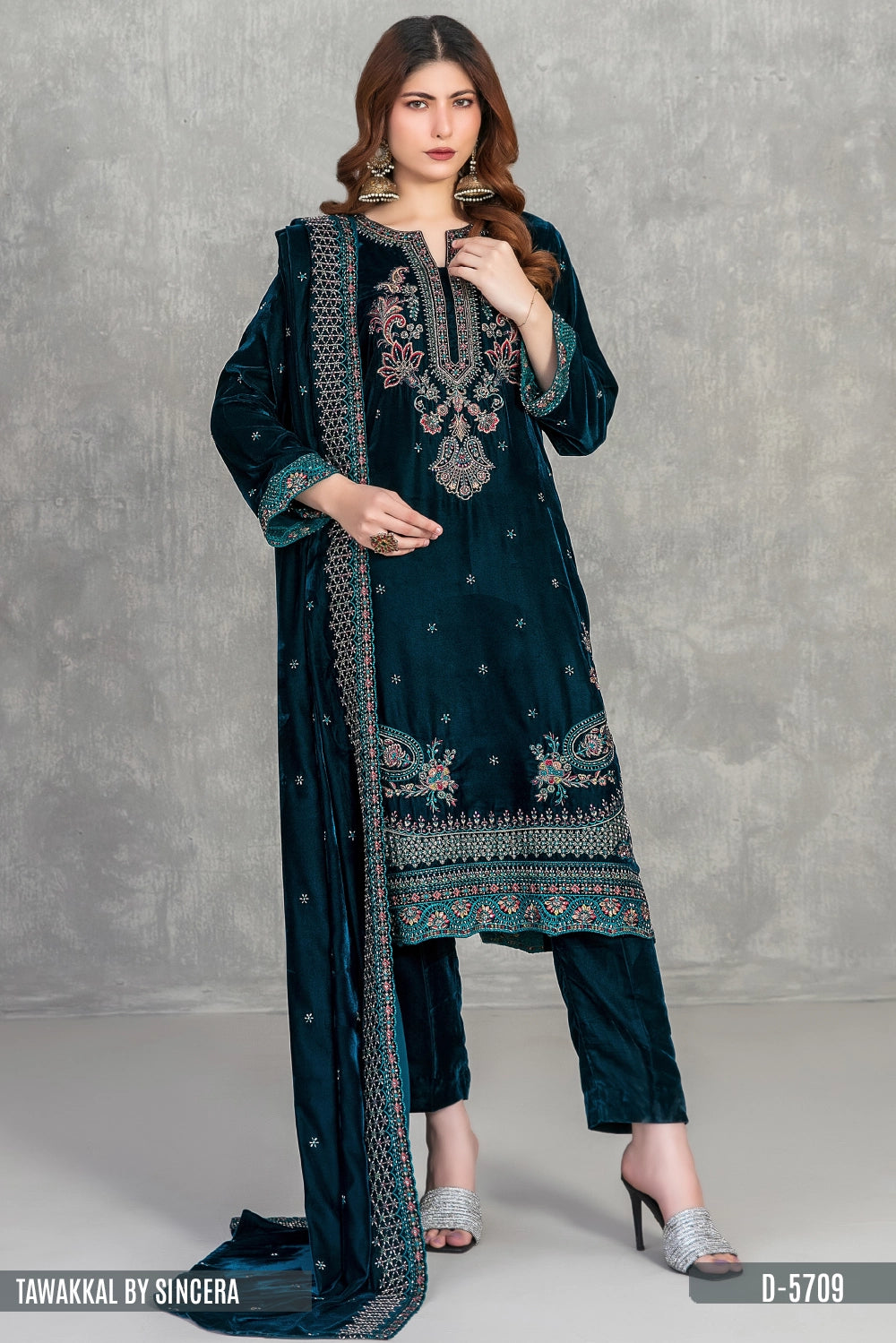 TAWAKKAL BY SINCERA VELVET D-5709
