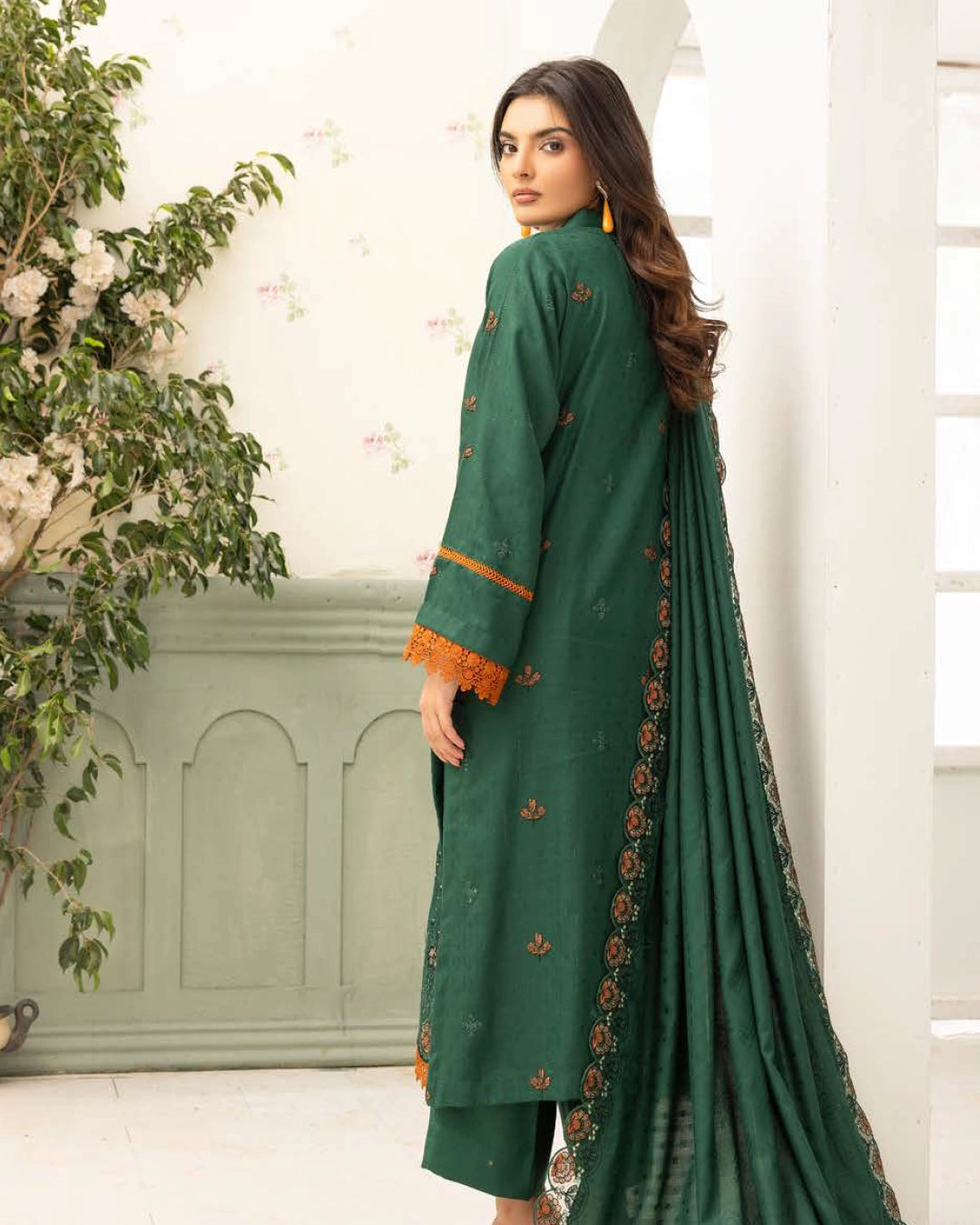 SHAISTA - Festive Semi Peach D-112