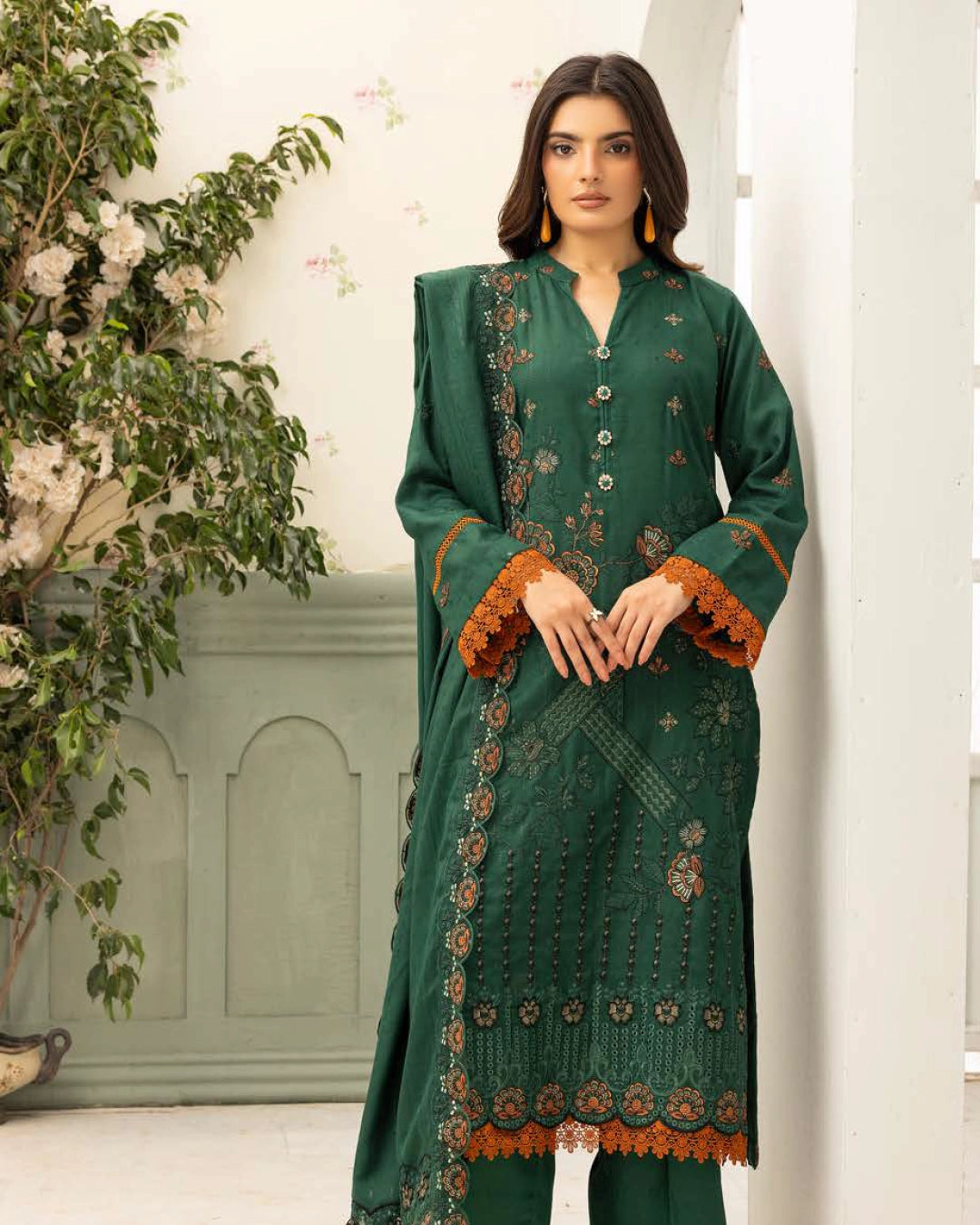 SHAISTA - Festive Semi Peach D-112
