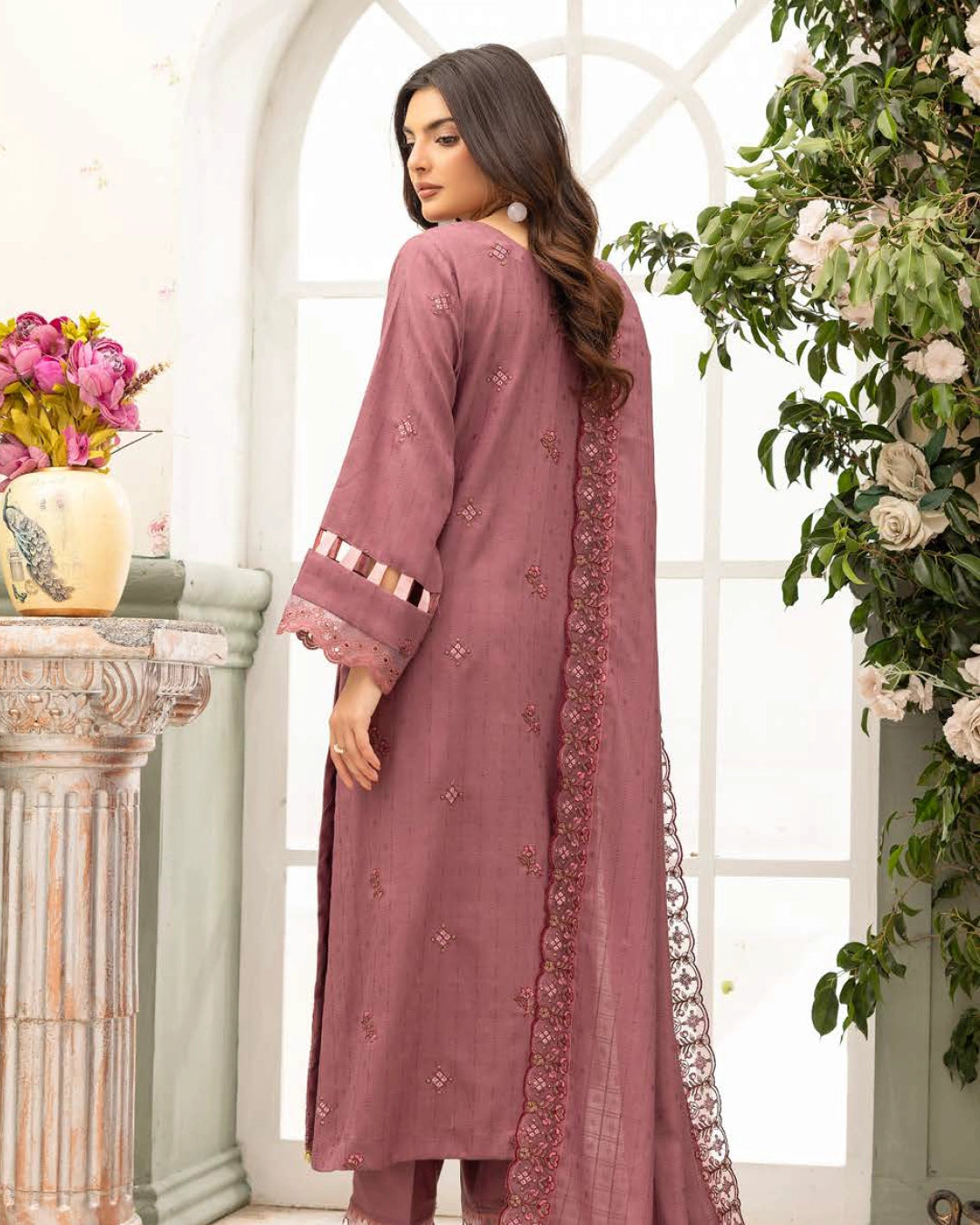 SHAISTA - Festive Semi Peach D-113