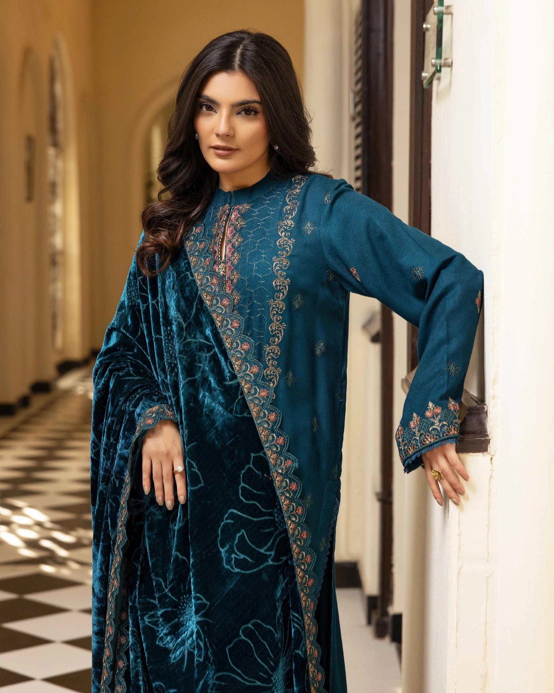 SHAISTA - GOLD PEACH EMB D-151