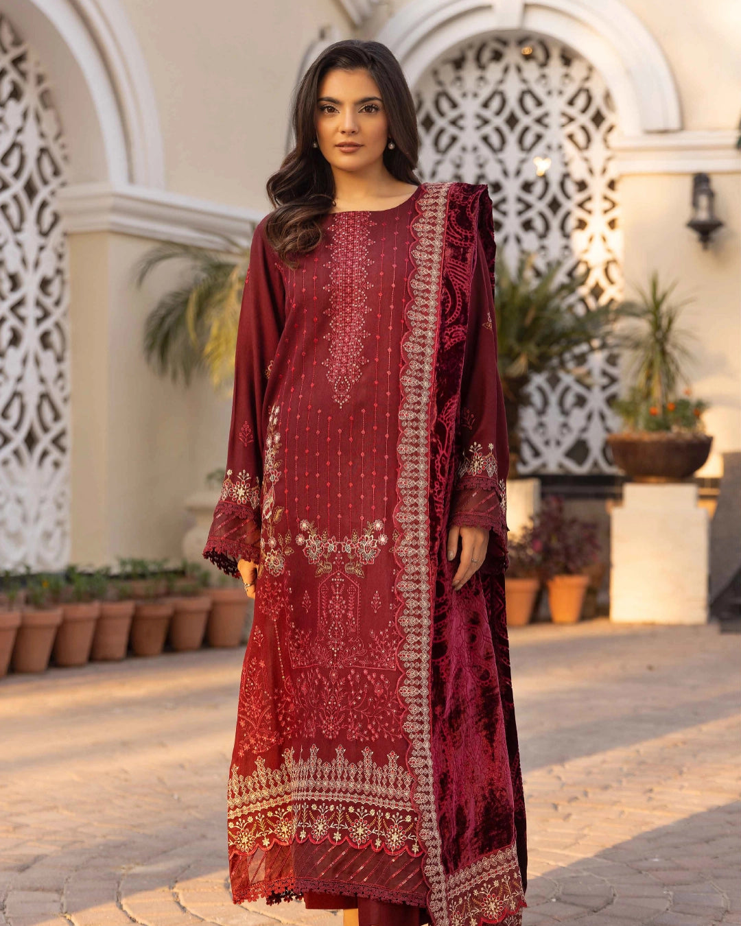 SHAISTA - GOLD PEACH EMB D-152