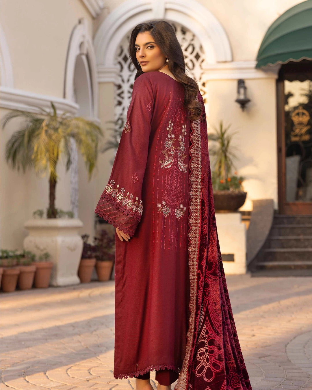 SHAISTA - GOLD PEACH EMB D-152