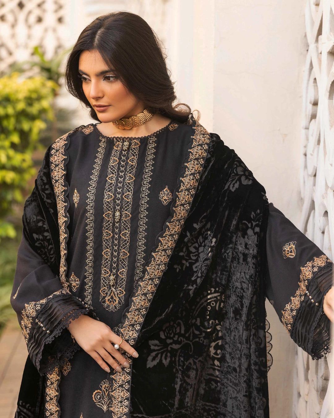 SHAISTA - GOLD PEACH EMB D-153