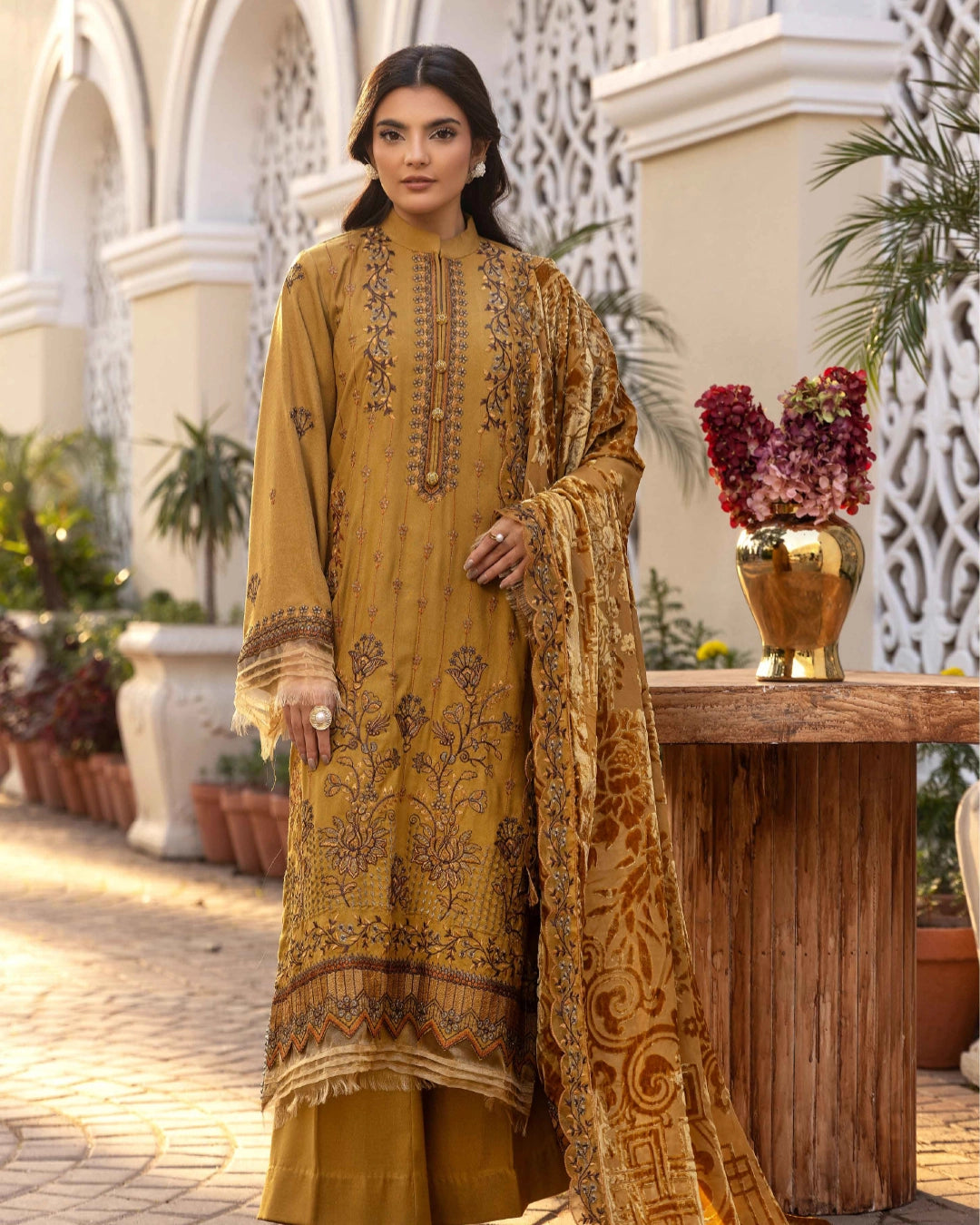 SHAISTA - GOLD PEACH EMB D-154