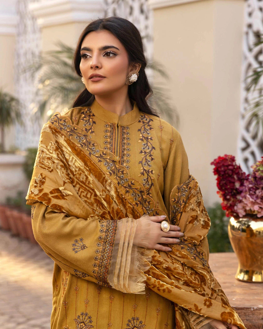 SHAISTA - GOLD PEACH EMB D-154