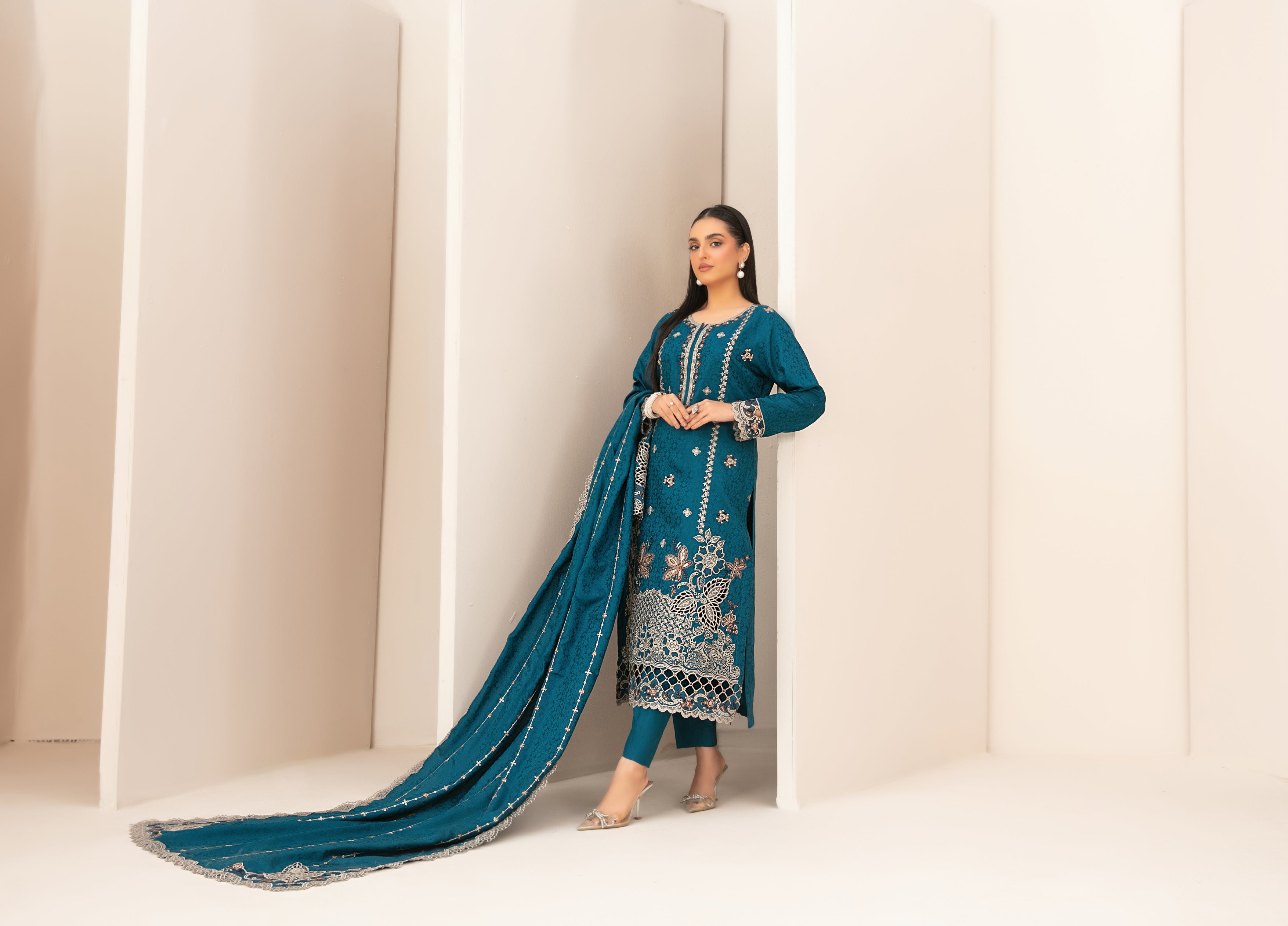 Emboss Mid Summer Jacquard D-5382