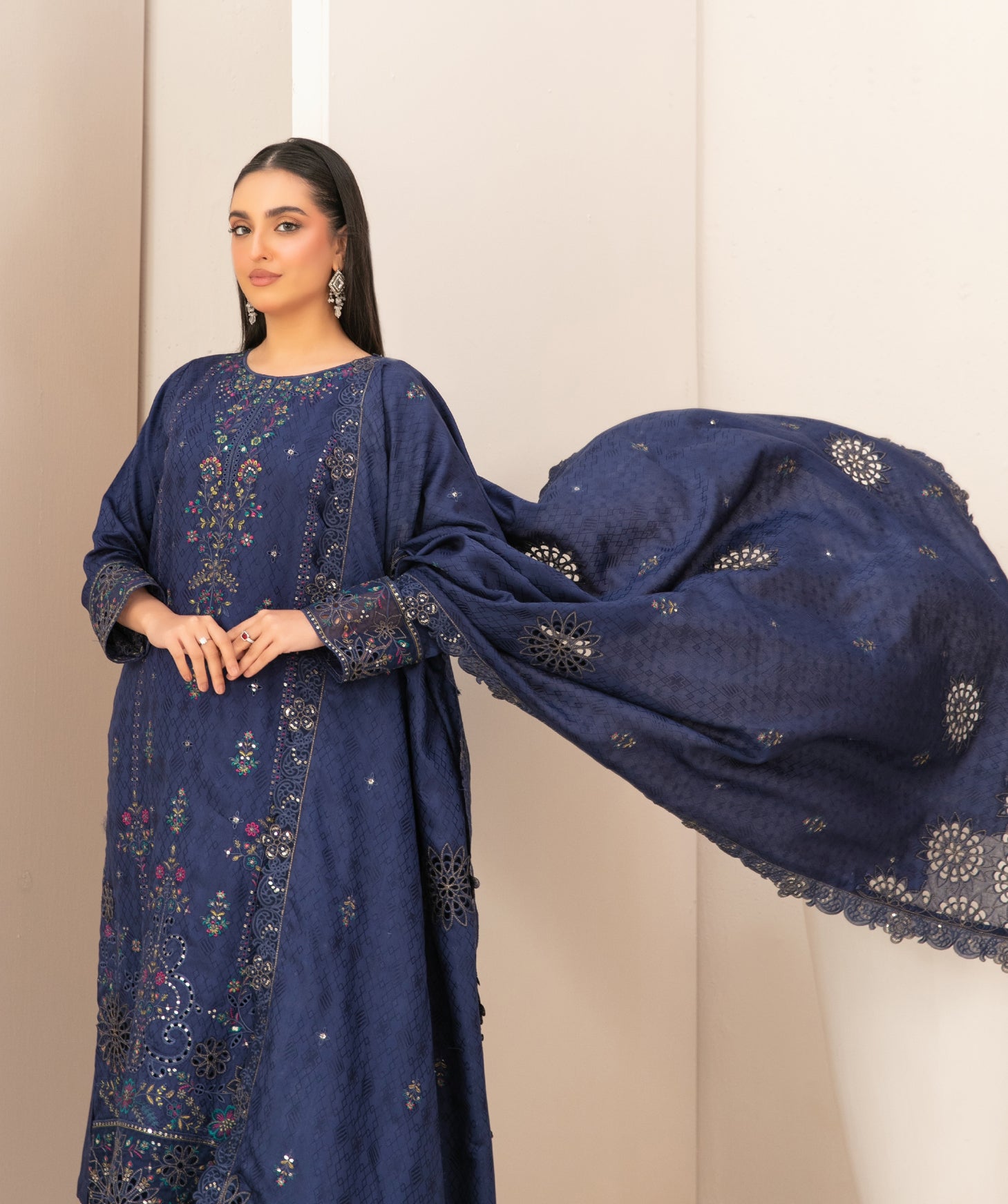Emboss Mid Summer Jacquard D-5384