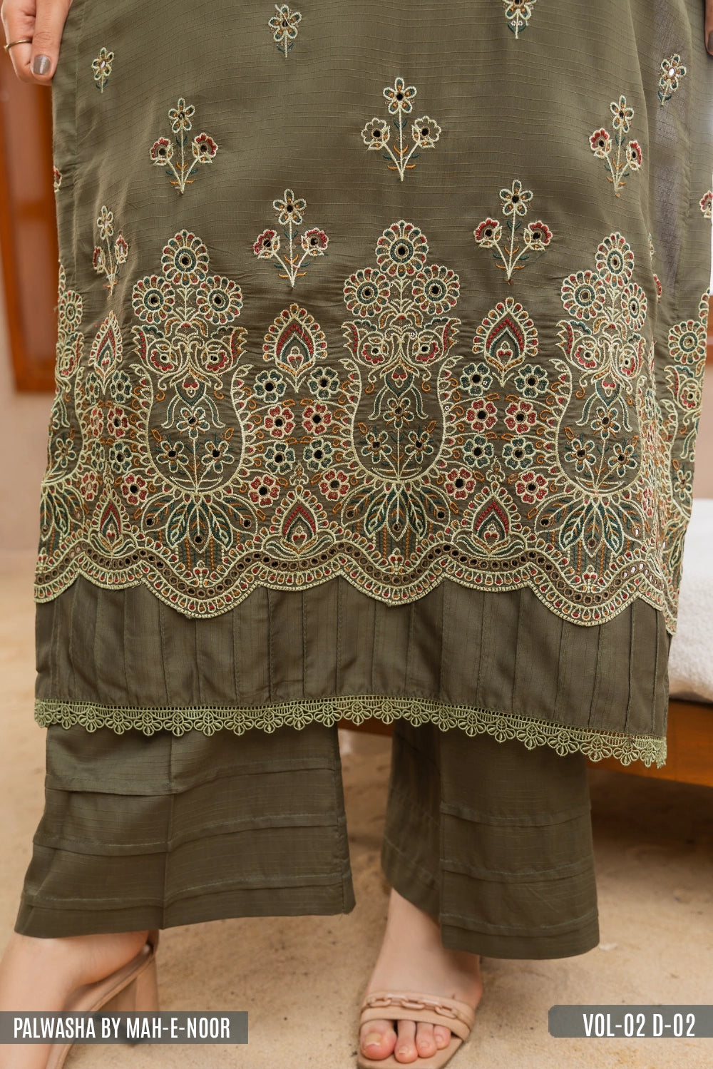 PALWASHA BY MAH-E-NOOR Vol-02 D-02