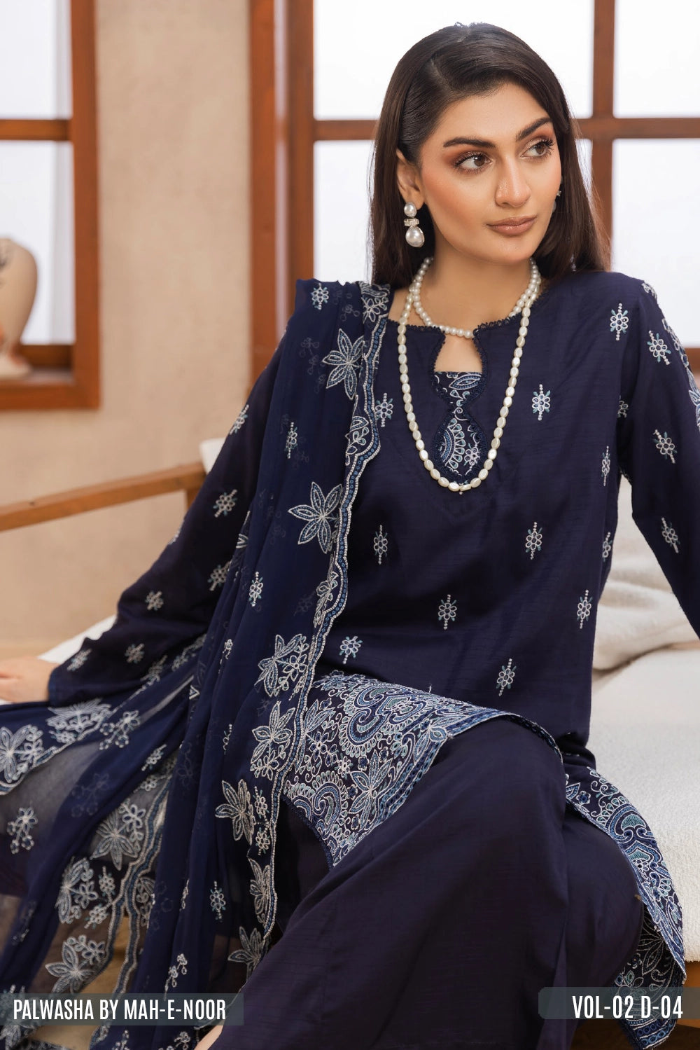 PALWASHA BY MAH-E-NOOR Vol-02 D-04