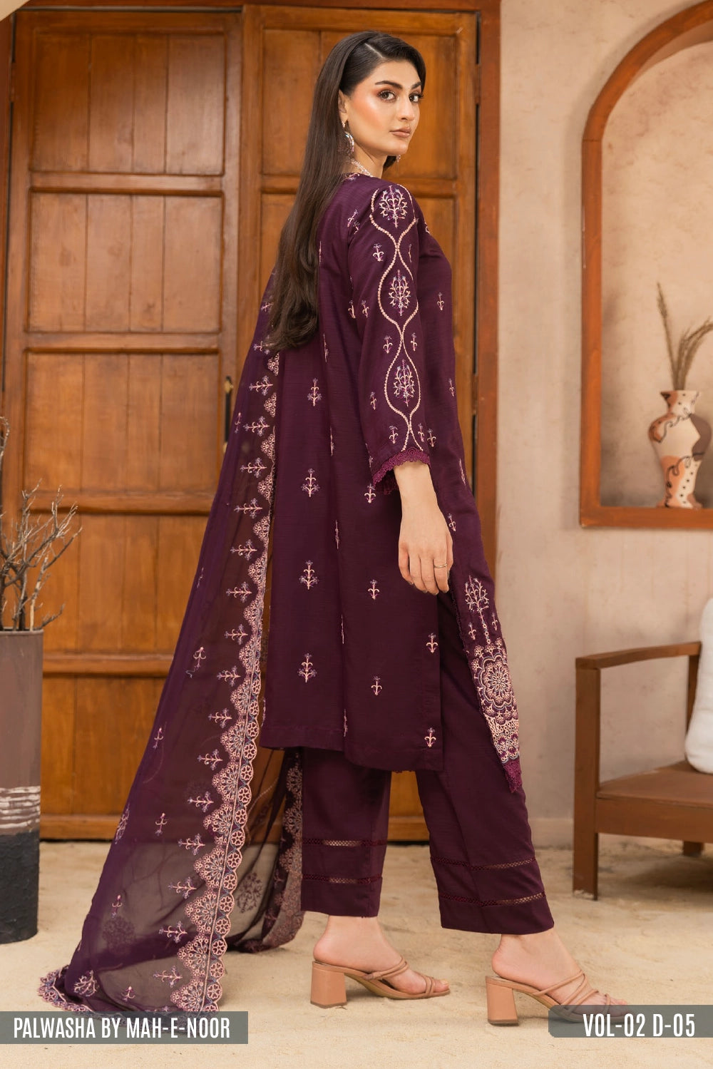 PALWASHA BY MAH-E-NOOR Vol-02 D-05