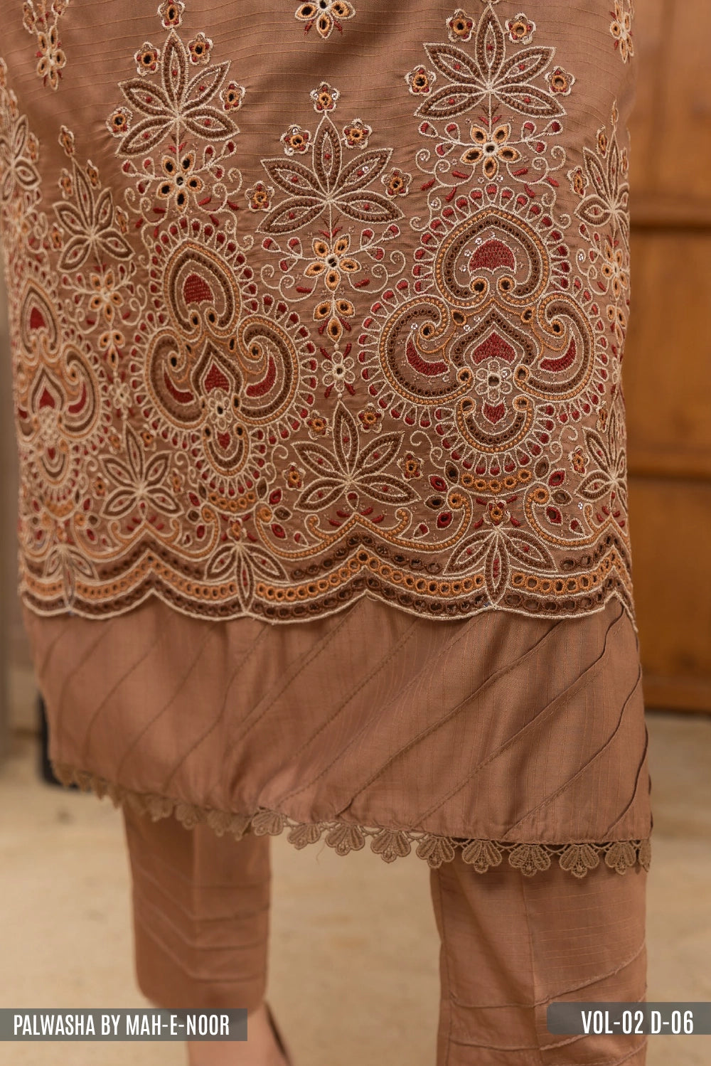 PALWASHA BY MAH-E-NOOR Vol-02 D-06