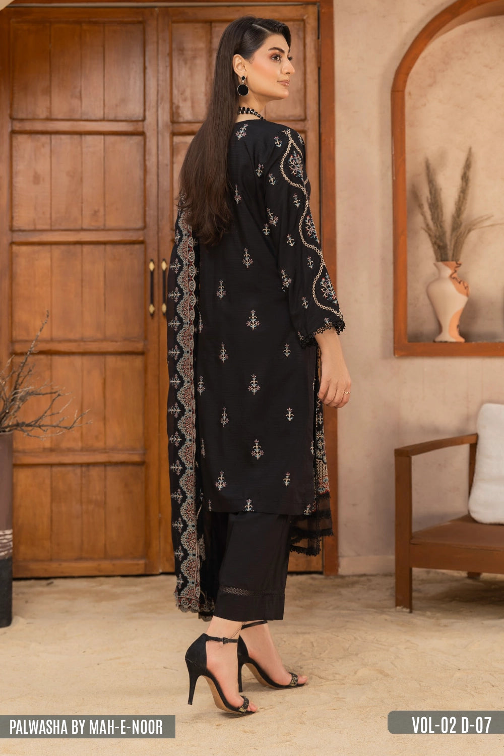 PALWASHA BY MAH-E-NOOR Vol-02 D-07